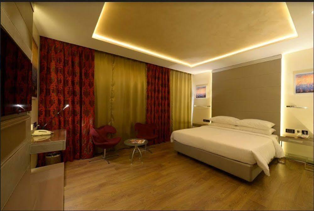 Genesis Hotel Near Mumbai Airport Exterior photo