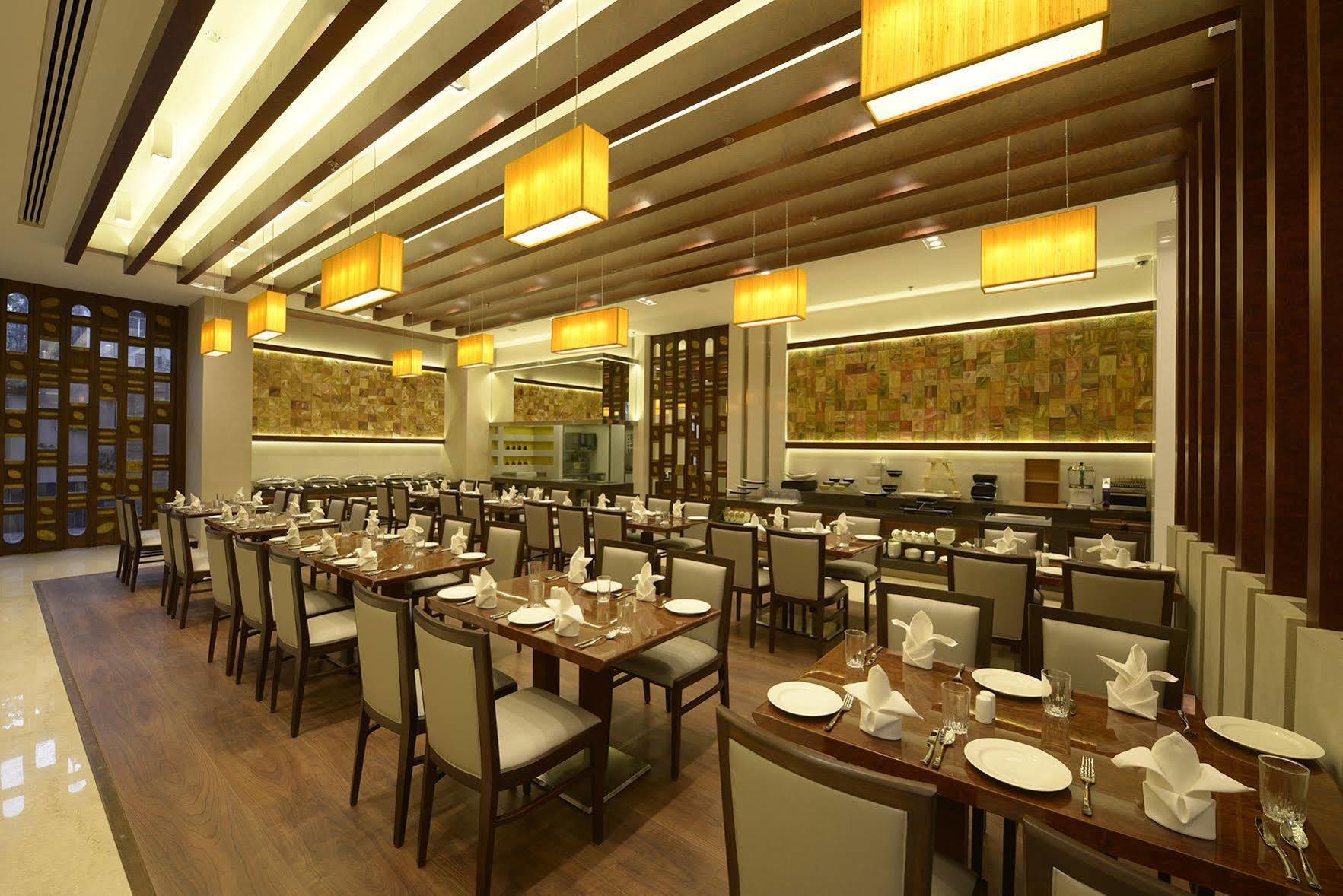 Genesis Hotel Near Mumbai Airport Exterior photo